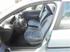 Peugeot 206 - XT 1.6-16V