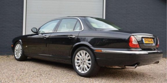 Jaguar XJ - 2.7D V6 SCHUIFDAK/MEMORY/LEDER - 1