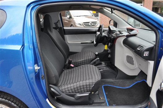 Toyota iQ - 1.0 VVTi Comfort Airco, LM velgen, El.ramen en spiegels - 1