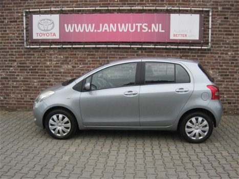 Toyota Yaris - 1.3 VVT-i Sol Automaat + Airco - 1