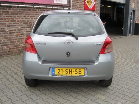 Toyota Yaris - 1.3 VVT-i Sol Automaat + Airco - 1