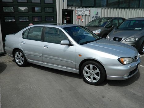 Nissan Primera - 2.0 SDN Sport plus - 1