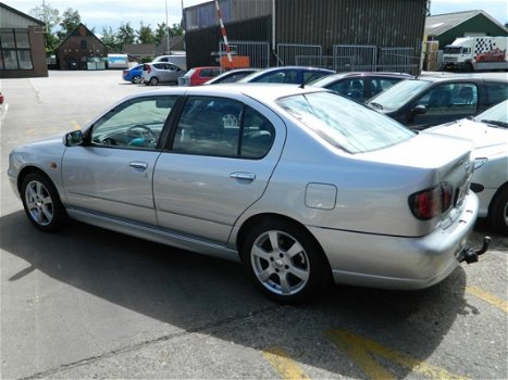 Nissan Primera - 2.0 SDN Sport plus - 1