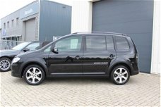 Volkswagen Touran - 1.4 TSI Cross /Navigatie/Clima Airco/Nieuwe Ketting/Xenon/Luxe