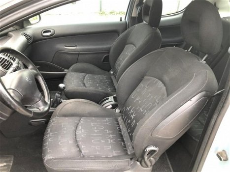 Peugeot 206 - 1.4 XS Airco jaar apk nap logisch - 1