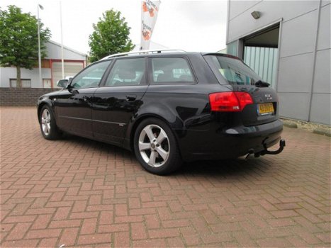 Audi A4 Avant - 2.0 TFSI Pro Line in nieuw staat 200 pk - 1