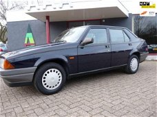 Alfa Romeo 75 - 1.8 zeer fraaie auto