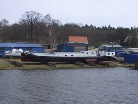 Wunderlich Houseboat - 1