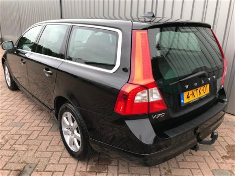 Volvo V70 - 2.0 D4 Kinetic - 1