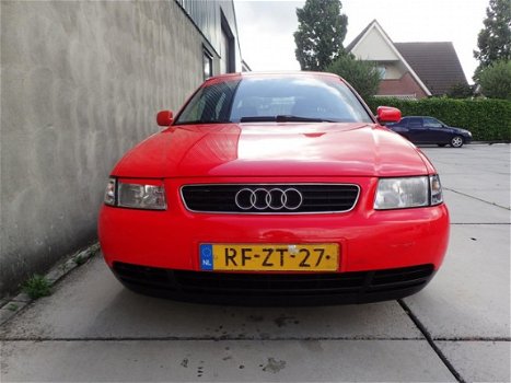 Audi A3 - 1.6 Attraction - 1