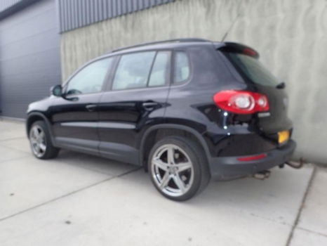 Volkswagen Tiguan - 1.4 TSI Comfort&Design TOP AUTO - 1