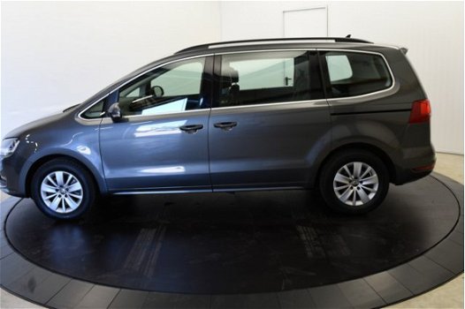 Volkswagen Sharan - 1.4 TSI 7 Pers Navi PDC Cruise - 1