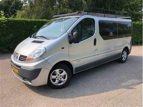 Renault Trafic - 2.5 dCi T29 L2H1 / Airco / 3 persoons / Marge auto - 1