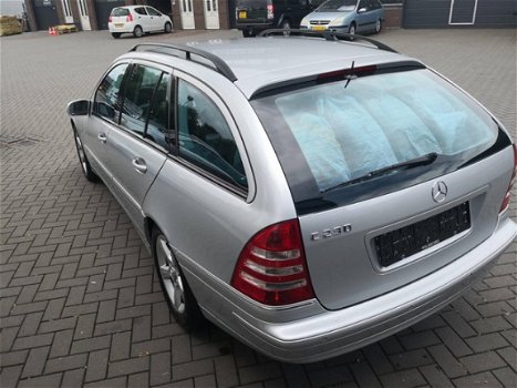 Mercedes-Benz C-klasse Combi - 230 Avantgarde V6 leer 1e eigenaar Nieuwstaat - 1