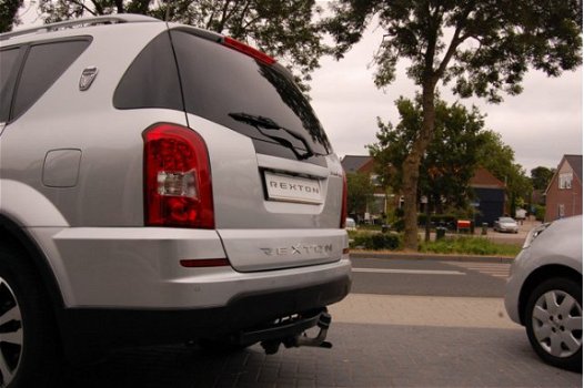 SsangYong Rexton - RX 200 SAPPHIRE | AUTOMAAT | GRIJS KENTEKEN | TREKHAAK - 1