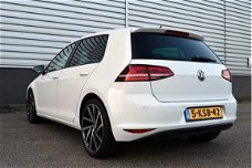 Volkswagen Golf - 1.4 TSI ACT Highline RIJKLAAR PRIJS-GARANTIE Navigatie Led Verlichting Leder Sport