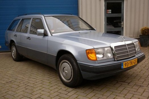 Mercedes-Benz 230 - (W124) Combi TE - 1