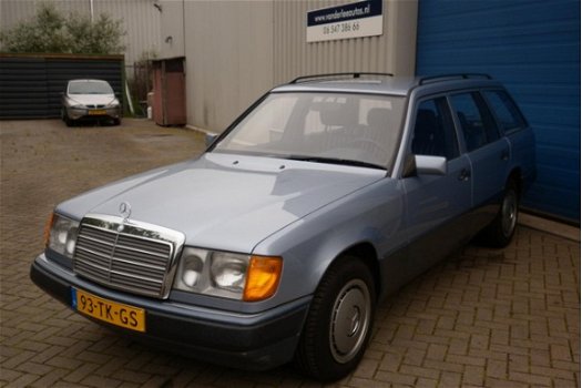 Mercedes-Benz 230 - (W124) Combi TE - 1