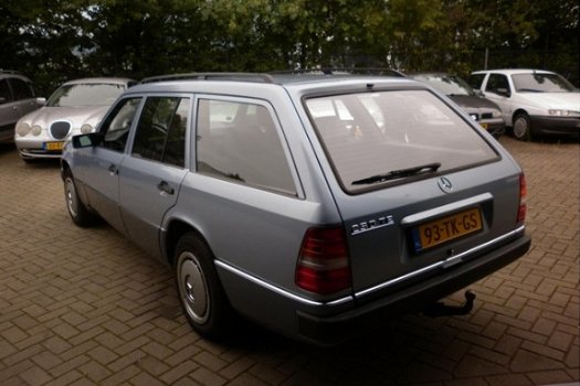 Mercedes-Benz 230 - (W124) Combi TE - 1