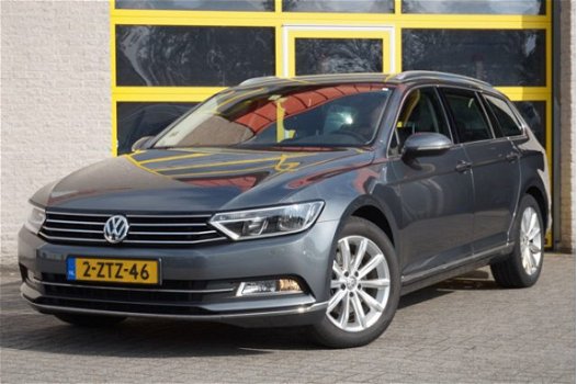 Volkswagen Passat Variant - 2.0 TDI Highline 150pk 17'' LMV | Adaptive Cruise | Trekhaak elek. | Led - 1