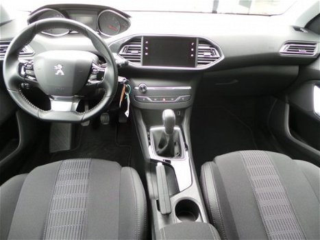 Peugeot 308 - 1.2 PureTech 110pk Active *Navigatie - 1