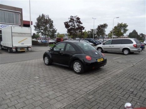 Volkswagen Beetle - 2.0 highline - 1