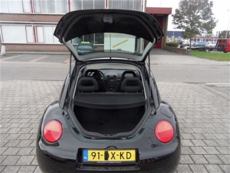 Volkswagen Beetle - 2.0 highline - 1