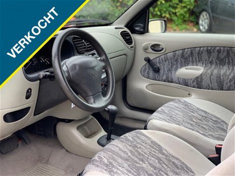 Mazda 121 - 1.25i GLX/Automaat/Stuurbkr/Nieuwe APK - 1