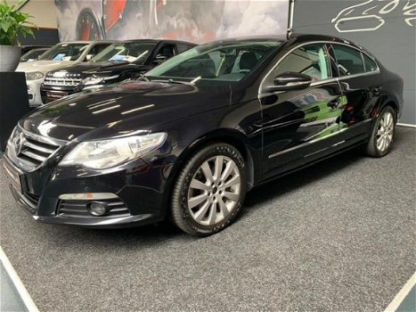 Volkswagen Passat CC - 2.0 TDI BlueMotion 4p - 1