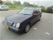 Mercedes-Benz E-klasse - 240 Classic export zo mee 1250 - 1 - Thumbnail