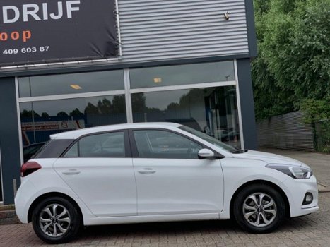 Hyundai i20 - * - 1