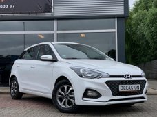 Hyundai i20 - *