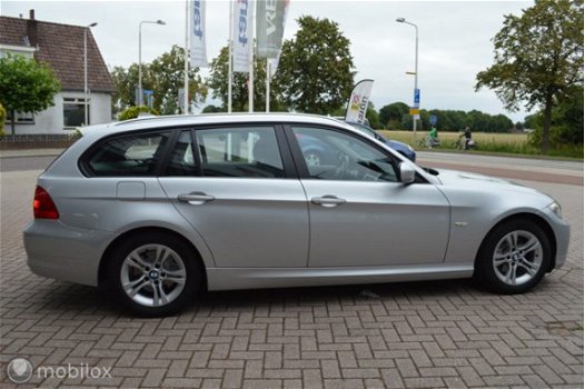 BMW 3-serie Touring - 318i Business Line - 1