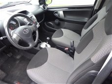 Toyota Aygo - 1.0 VVT-i Aspiration , Automaat, nette betrouwbare auto, weinig km