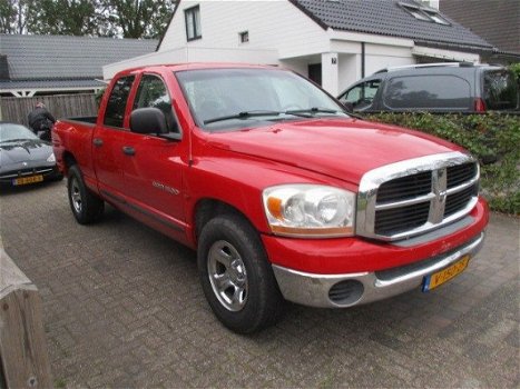 Dodge Ram 1500 - 1