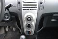 Toyota Yaris - 1.0 VVTi 3 Deurs Stuurbekrachtiging Nieuwe APK - 1 - Thumbnail