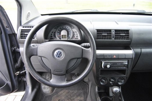 Volkswagen Fox - 1.2 Trendline Stuurbekrachtiging Nieuwe APK - 1