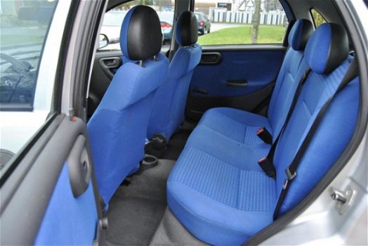 Opel Corsa - 1.2-16V Comfort 5 deurs stuurbekrachtiging Nieuwe APK - 1