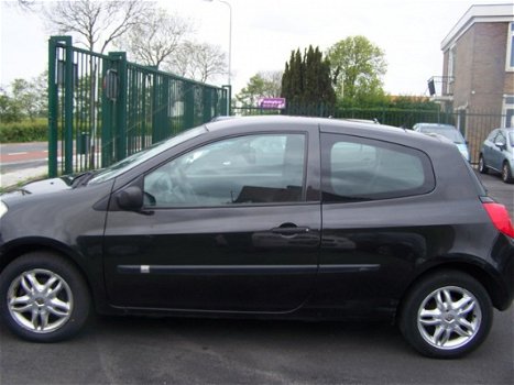 Renault Clio - 1.2-16V Expression - 1