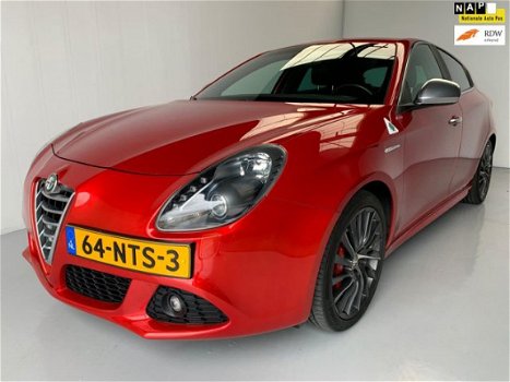 Alfa Romeo Giulietta - 1.7 TBi Quadrifoglio Verde Leer PDC - 1