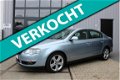 Volkswagen Passat - 2.0 FSI Comfortline Climate control, navigatie, elektr stoelen met memory, lm ve - 1 - Thumbnail