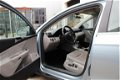 Volkswagen Passat - 2.0 FSI Comfortline Climate control, navigatie, elektr stoelen met memory, lm ve - 1 - Thumbnail