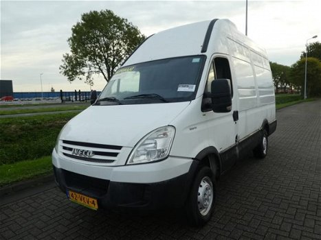 Iveco Daily - 35 S 14 - 1