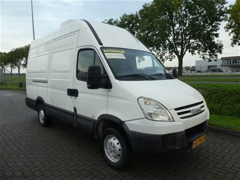 Iveco Daily - 35 S 14 - 1