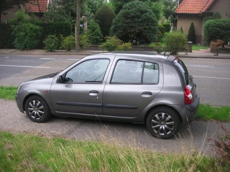 Renault Clio - 1.4-16V Privilège - 1