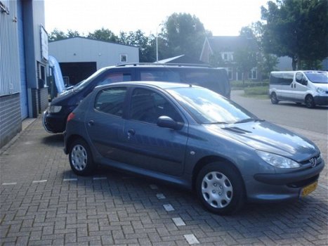 Peugeot 206 - 1.4 One-line - 1