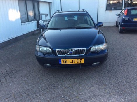 Volvo V70 - 2.4 Comfort Line - 1