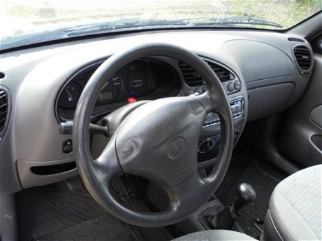 Mazda 121 - 1.3i GLX NETTE GEEN ROEST GEEN SCHADE APK NAP - 1