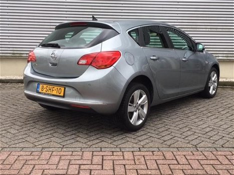 Opel Astra - 1.4 Turbo Rhythm 120 pk, FullMap Navigatie, Blueooth - 1