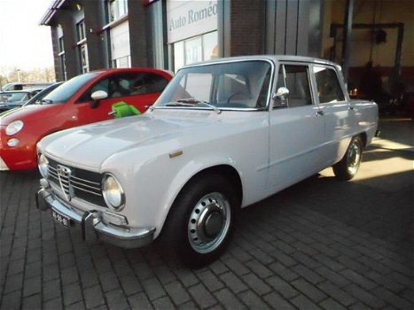 Alfa Romeo Giulia - 1300 TI - 1